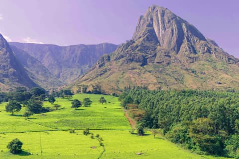 The Ultimate 10-Day Malawi Travel Guide: Safari, Mountains, Lakes and Culture